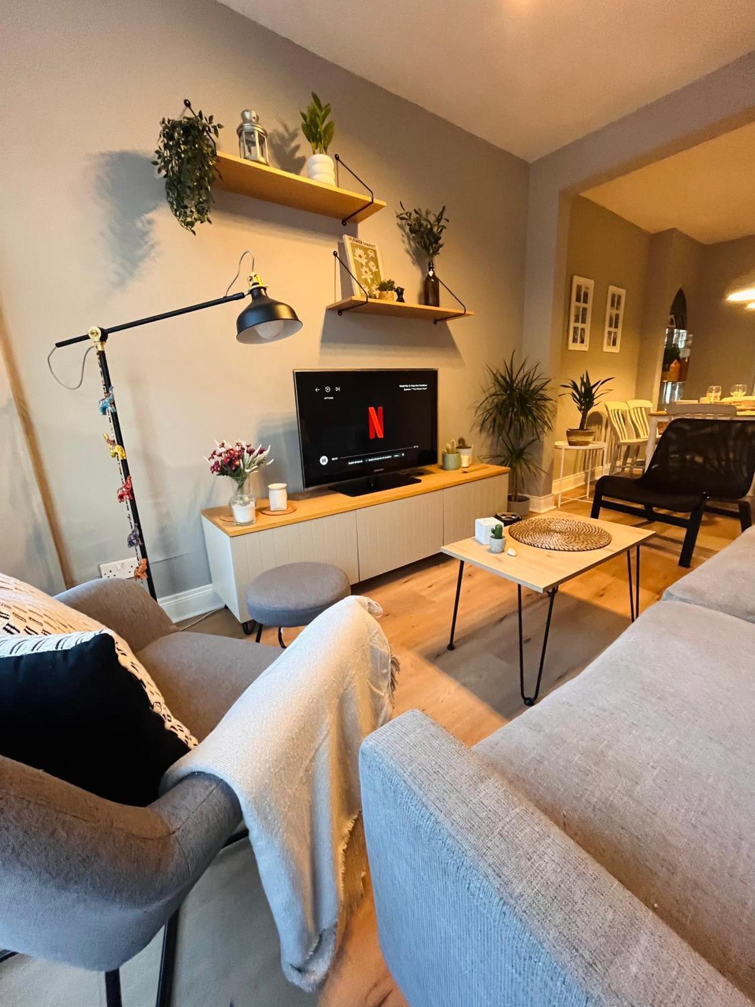 J&S Downtown Sky Attic House Apartment Belfast Exterior photo